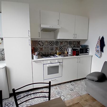 Apartmán A Mae Riva - La Tua Casa Al Porto Antico Janov Exteriér fotografie